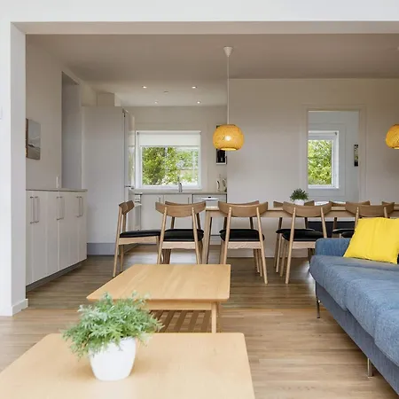 In A Centre- Type 12 *