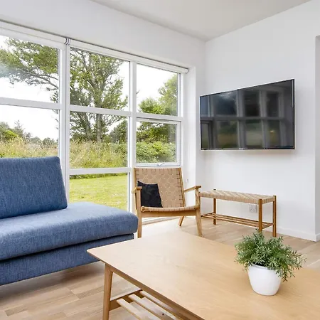 In A Centre- Type 12 בית נופש בלבאנד