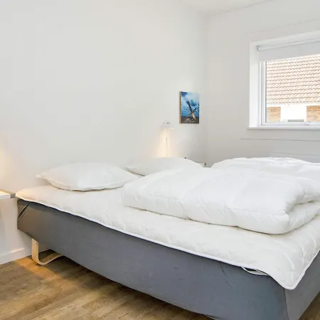 In A Centre- Type 12