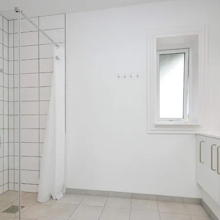 In A Centre- Type 12 בית נופש *