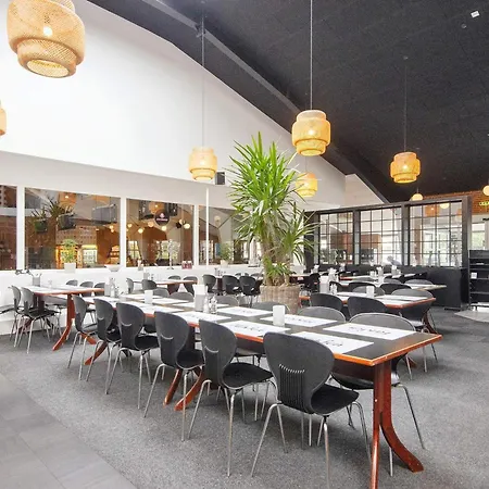 In A Centre- Type 12 בלבאנד