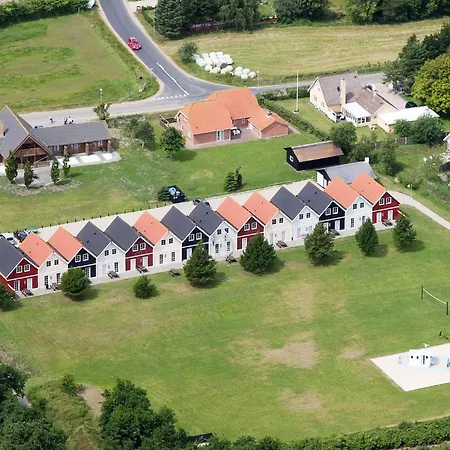 In A Centre- Type 12 בית נופש *