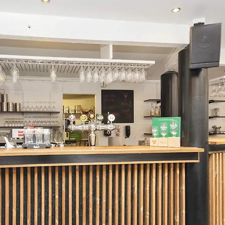 In A Centre- Type 12 * בלבאנד