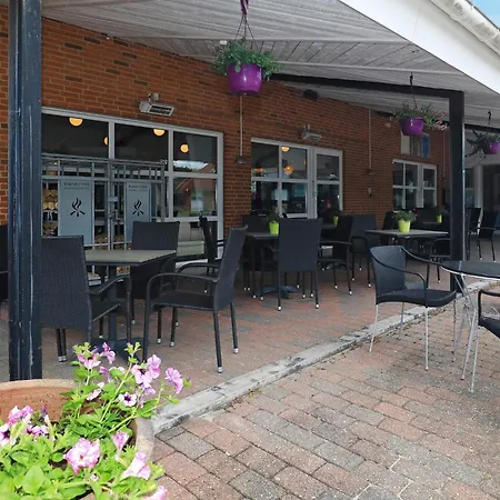 In A Centre- Type 12 בית נופש בלבאנד