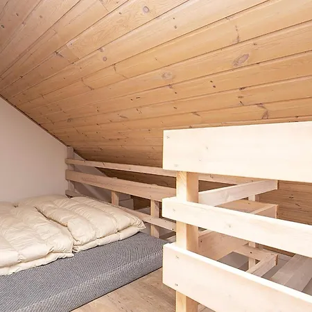 In A Centre- Type 12 * בלבאנד